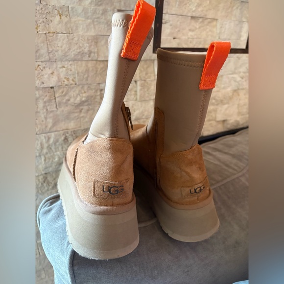 UGG Classic Dipper Boots Size 8 Women’s Chestnut - Picture 2 of 6